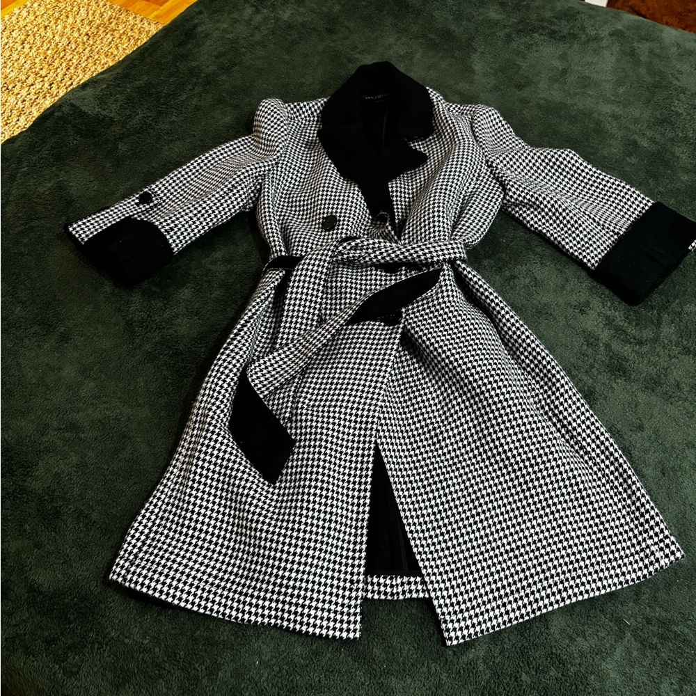 Ann Taylor XS Herringbone  Belted Coat Black White